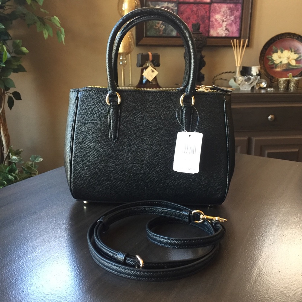 NEW Coach Mini Surrey Carryall With Heart Rivets - Picture 4 of 8